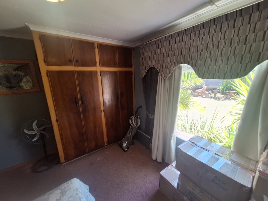 4 Bedroom Property for Sale in Pellissier Free State